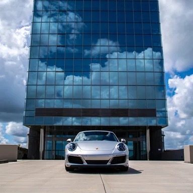 Película instalada em janela residencial